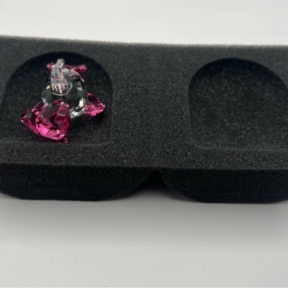 Swarovski Baby Animals – Cheery the Elephant Retired Crystal Figurine (5622152) - Picture 10 of 11